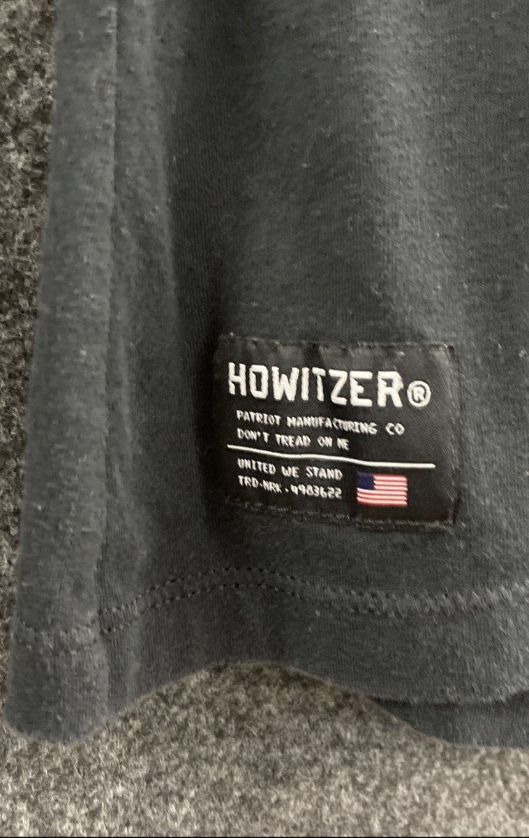 Howitzer Patriot Mfg American Flag Pledge of Allegiance V-Neck T-Shirt Sz L