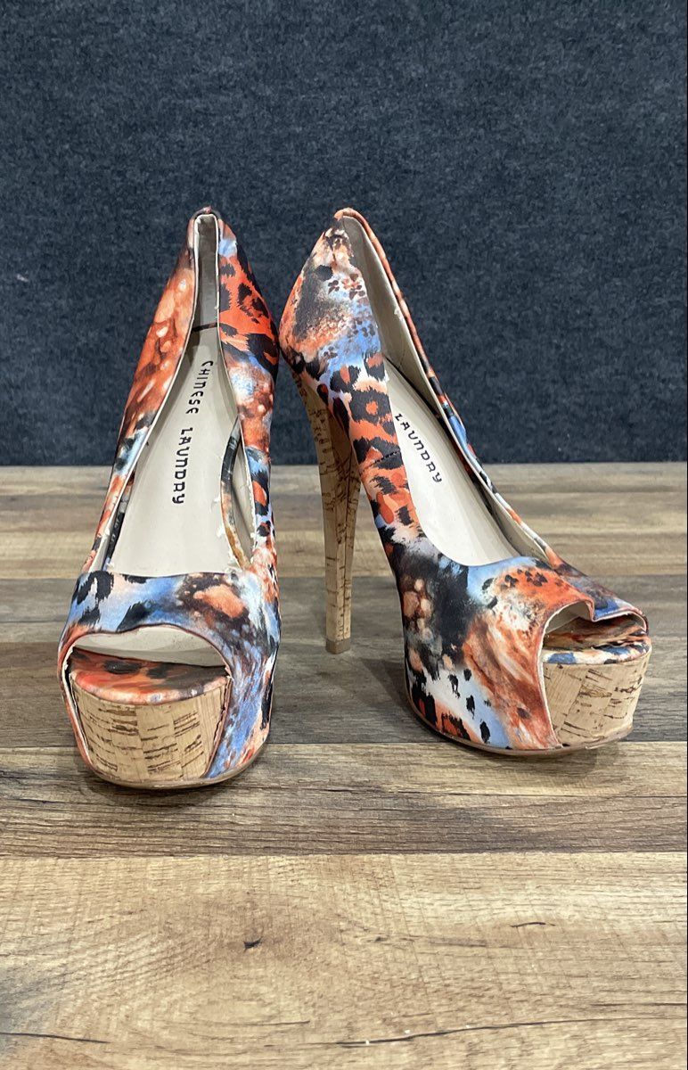Chinese Laundry Top This Multicolor Animal Print Platform Heels Size 8.5