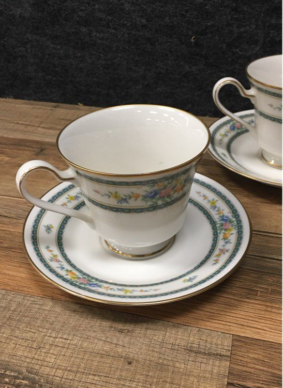 Lot of 4 Noritake Amenity 7228 Footed Cups & Saucers