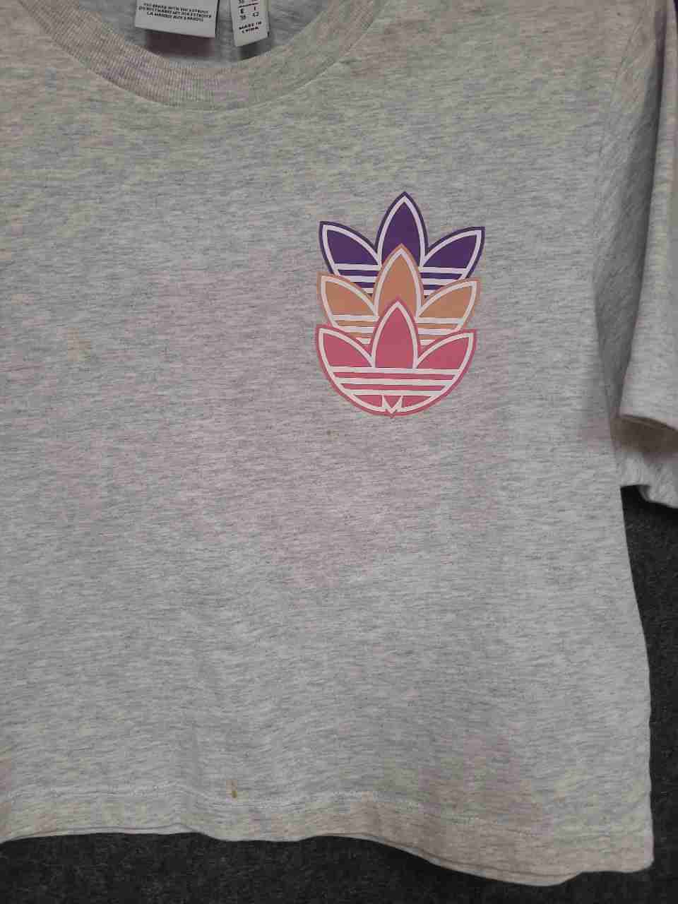 Adidas Women's Gray Graphic Trefoil Logo Short Sleeve Crop Top Size S