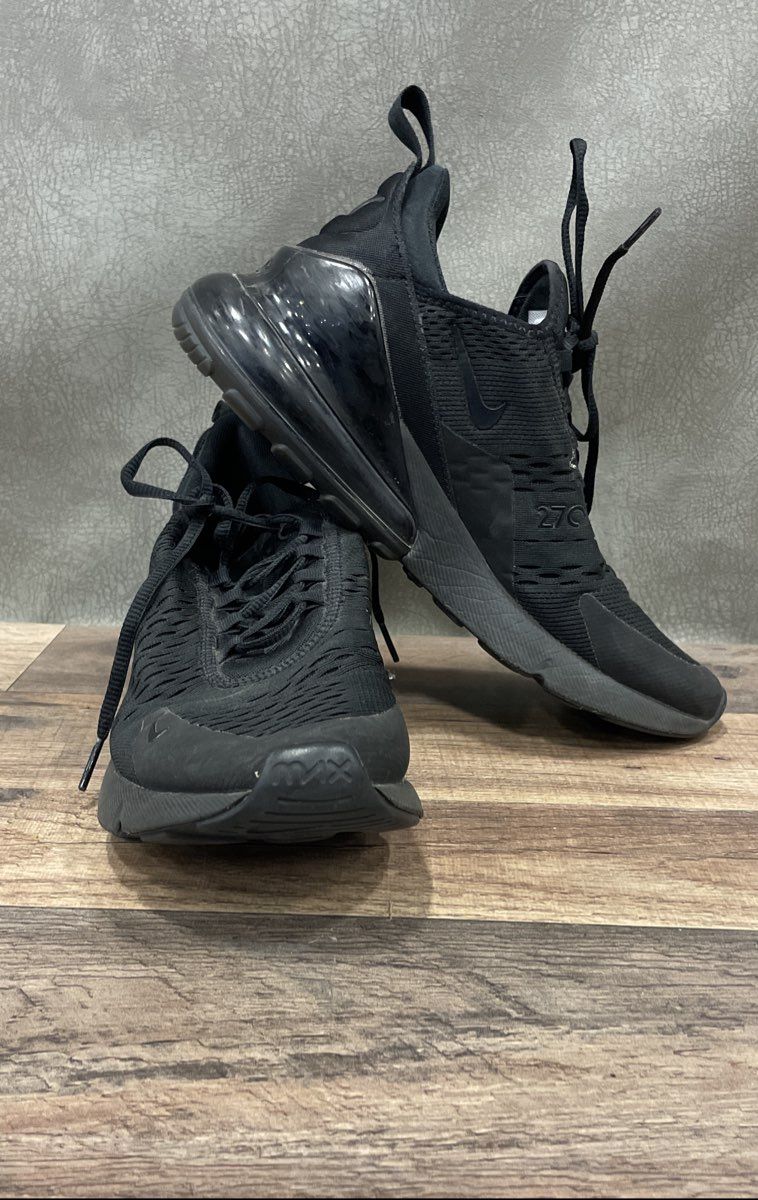 Nike Air Max 270 Triple Black Women's Sneakers Size 9.5 AH6789-006