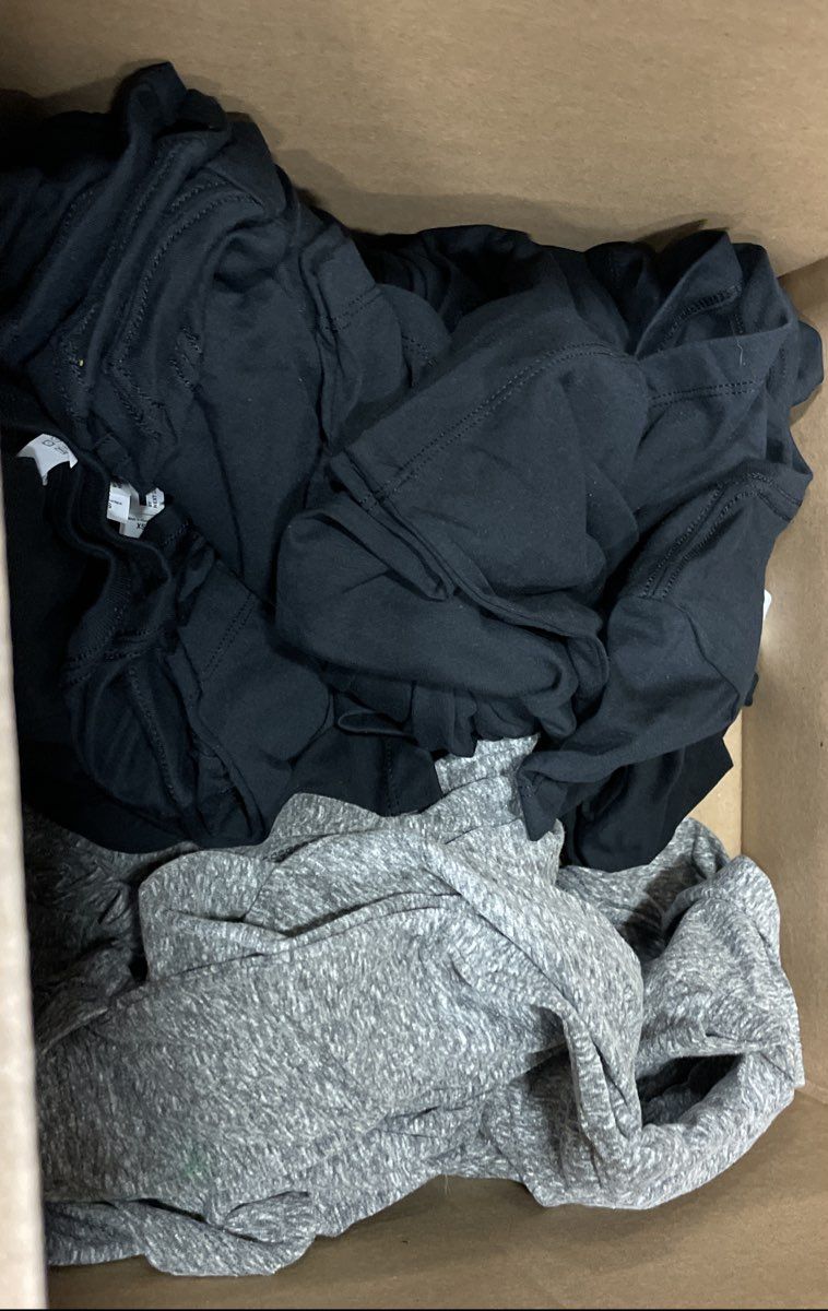 Assorted Brands Bulk Lot T-Shirts Black Heather Gray Men Women Youth Mixed Sz