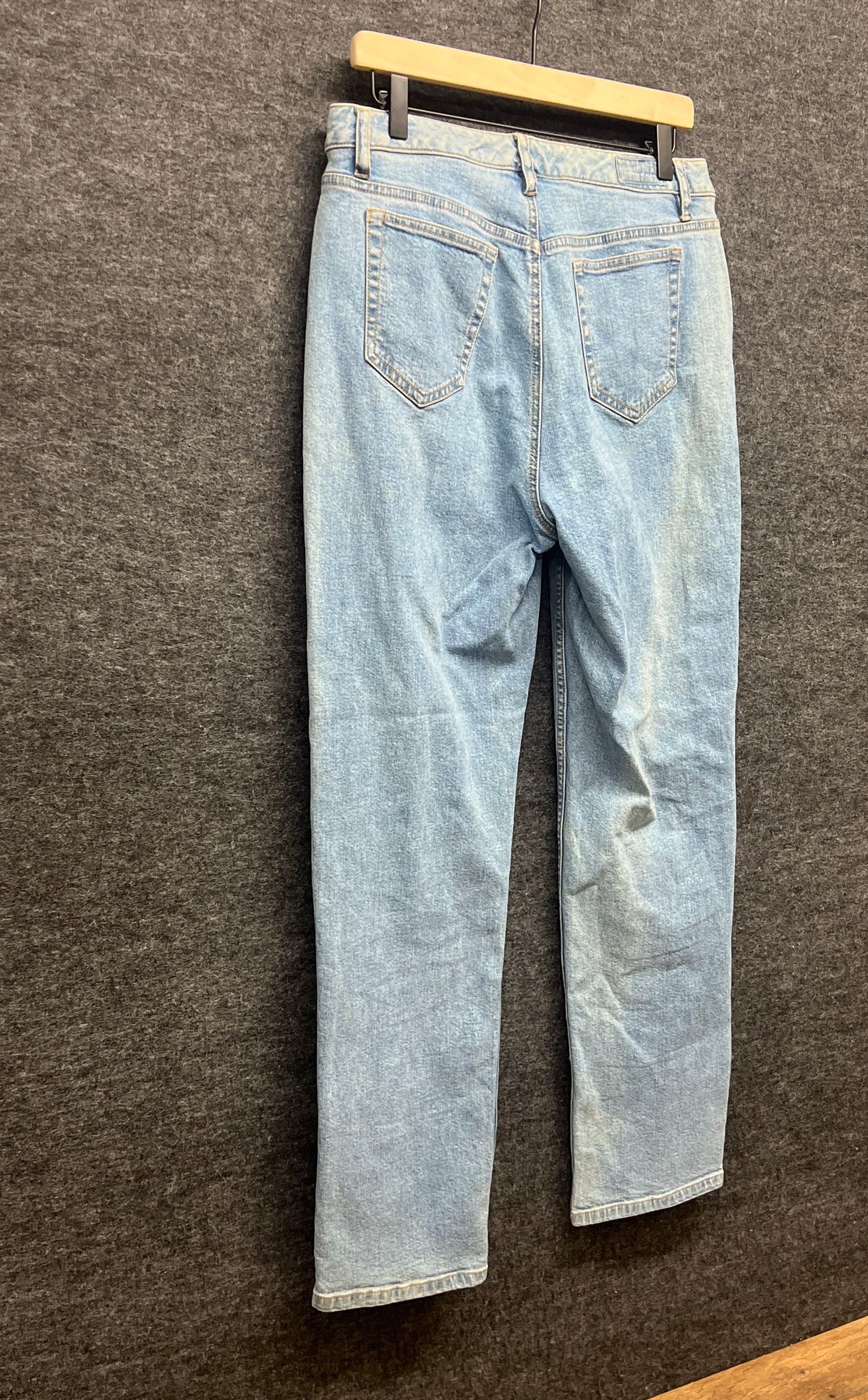 Liz Claiborne Women's Light Wash Blue Stretch Straight Leg Jeans Sz 10R