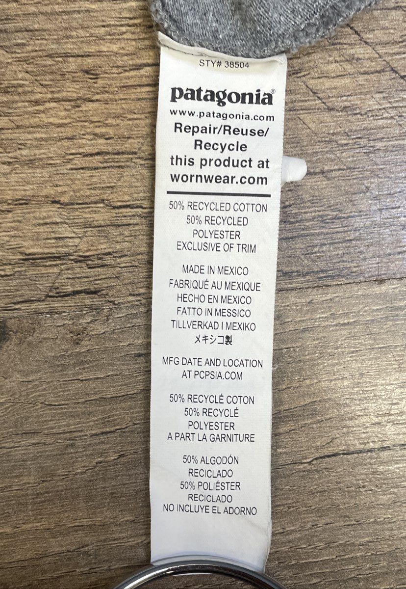 Patagonia Men's Gray P-6 Logo Responsibili-Tee Graphic T-Shirt Sz M