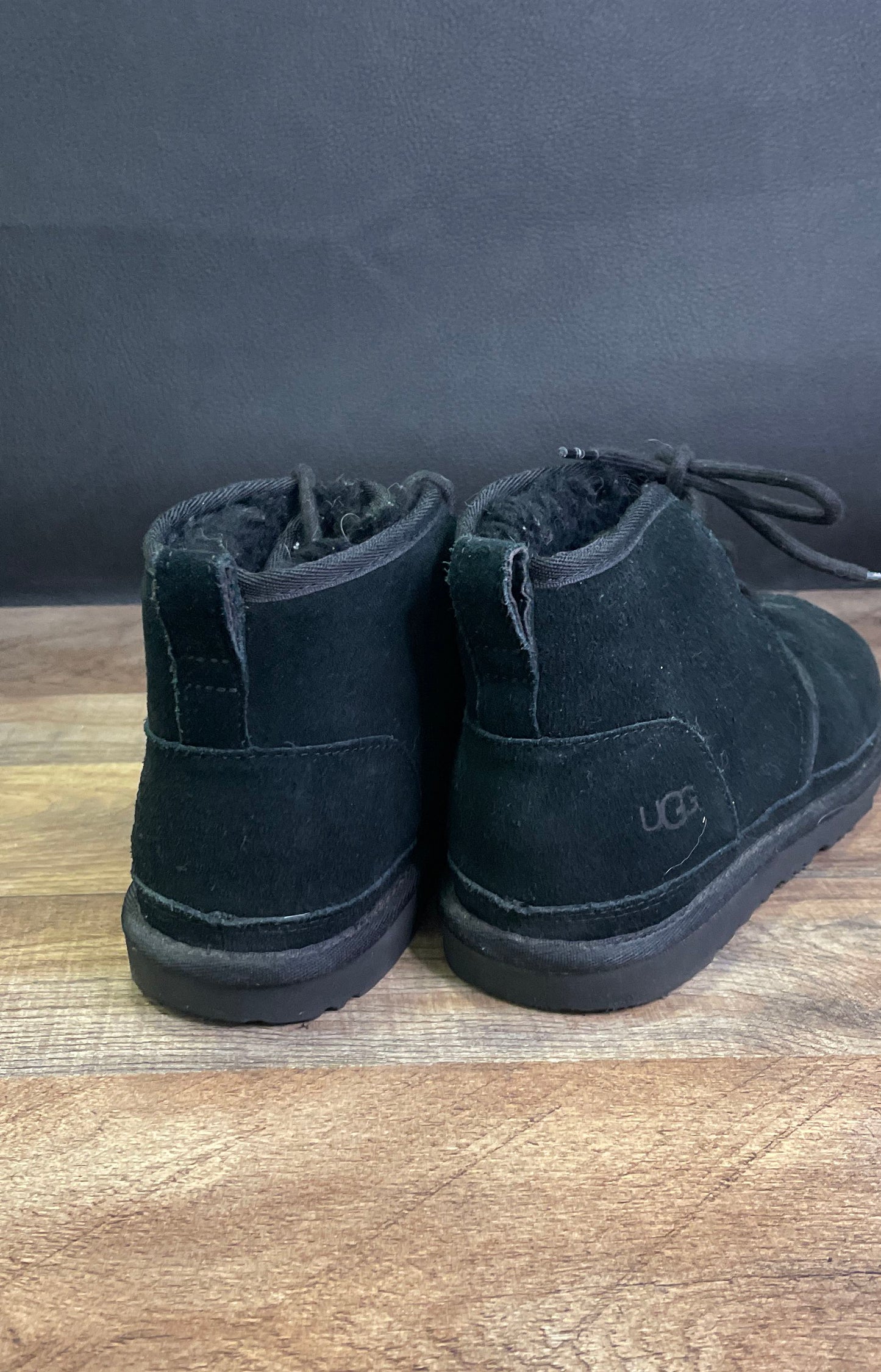 UGG Neumel II Black Suede Lace Up Chukka Boots Kids Size 6