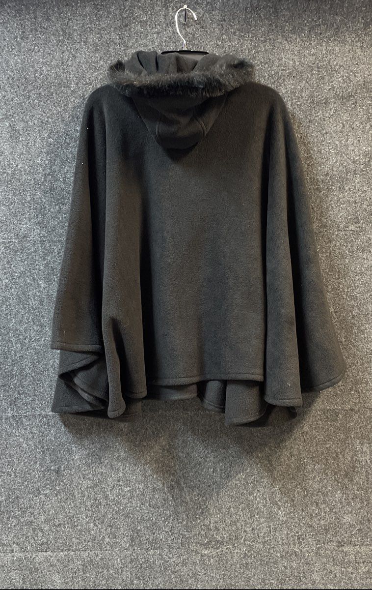 Sweet Magnolia Women's Black Fleece Hooded Faux Fur Trim Cape Poncho Coat Sz OS