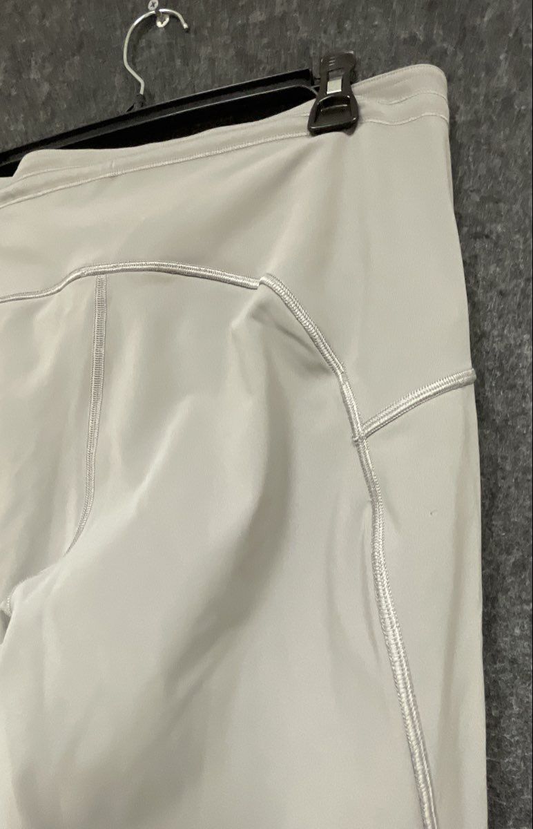lululemon Women's Speed Up High Rise Tight Leggings Off White Pockets