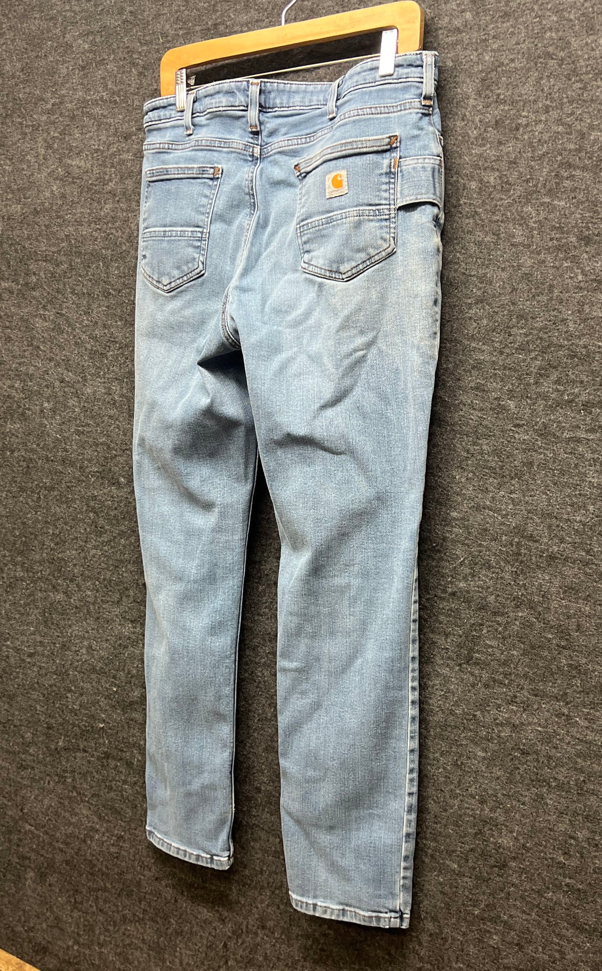 Carhartt Women's Relaxed Fit Light Wash Blue Denim 5-Pocket Jeans Sz 12