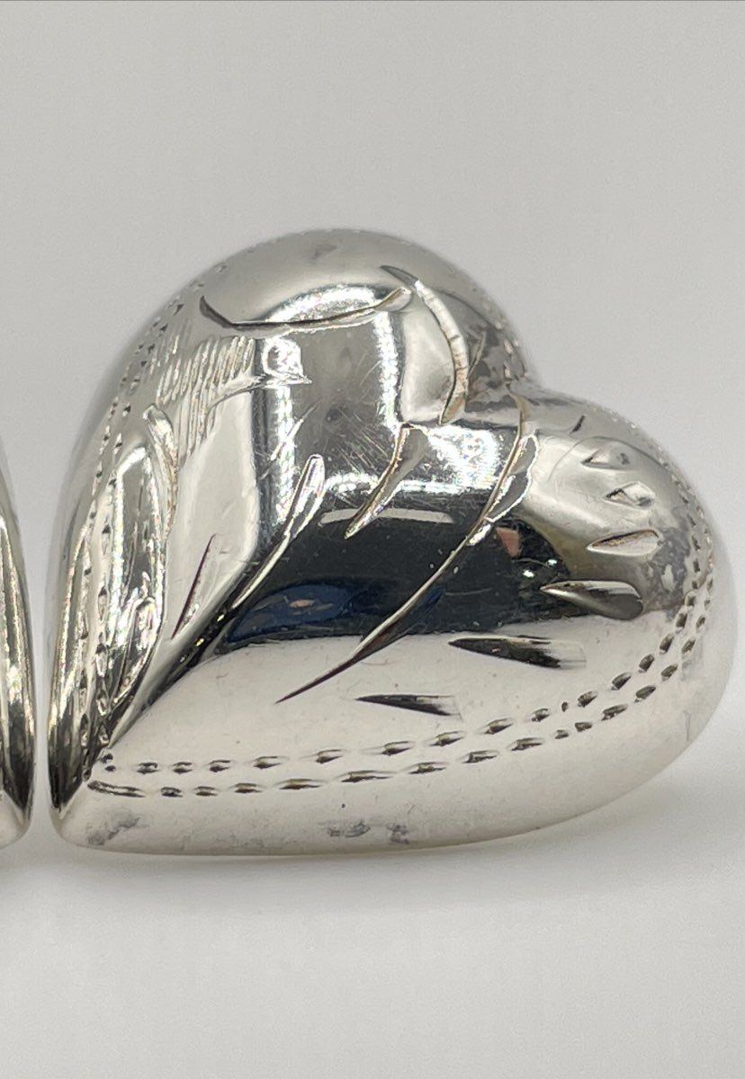 925 Sterling Silver Etched Filigree Puffy Heart Stud Earrings 3.1g