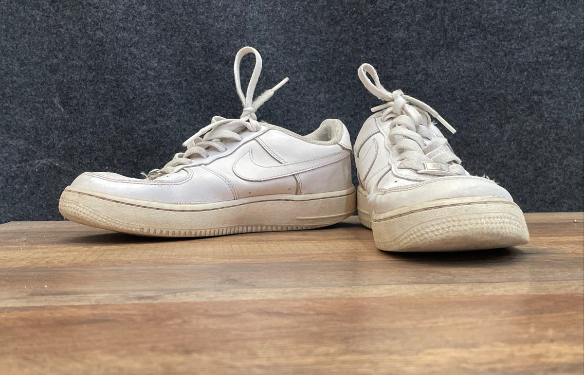 Nike Air Force 1 Low Triple White Youth Sneakers Size 6.5Y