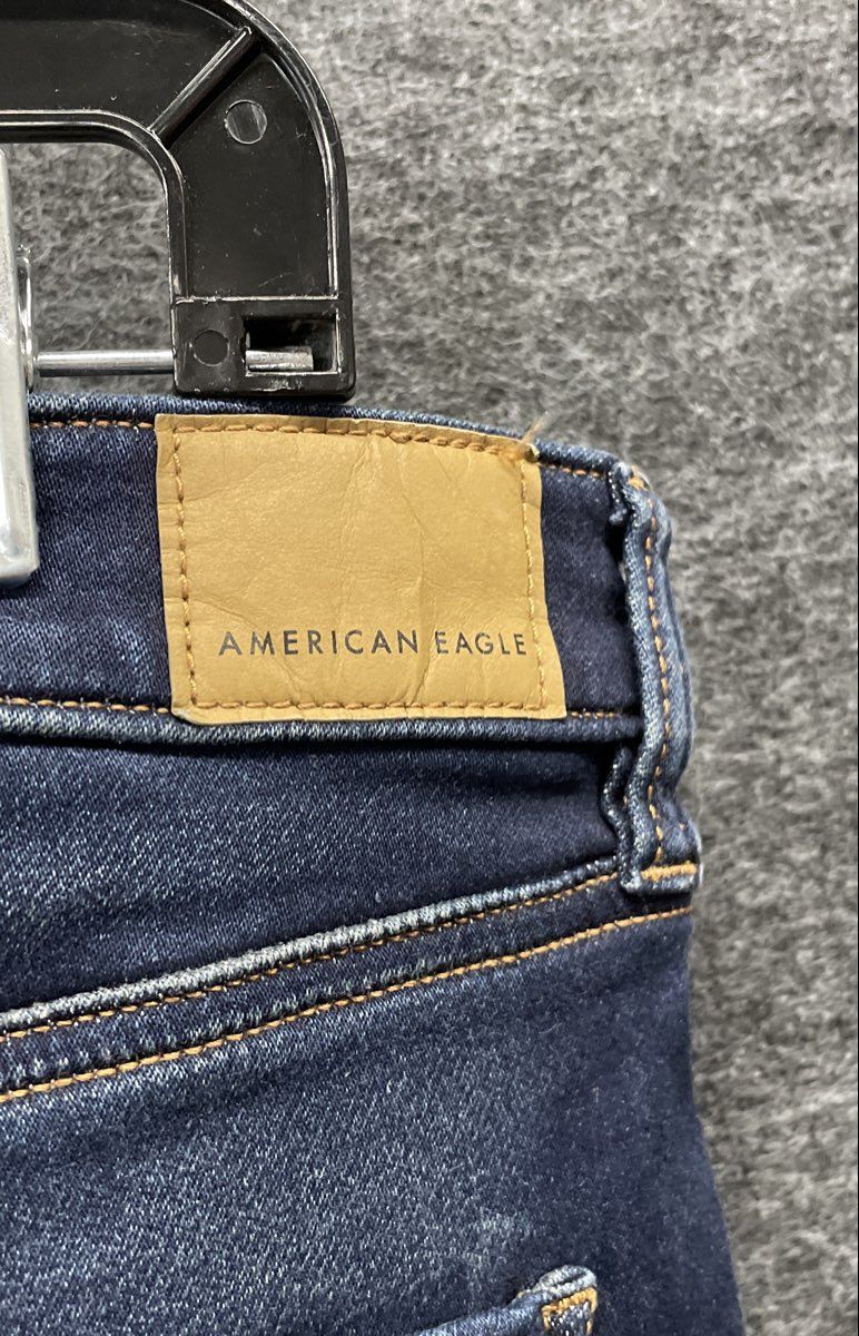 American Eagle Women's Super Hi-Rise Jegging Dark Blue Distressed NWT 16 Short