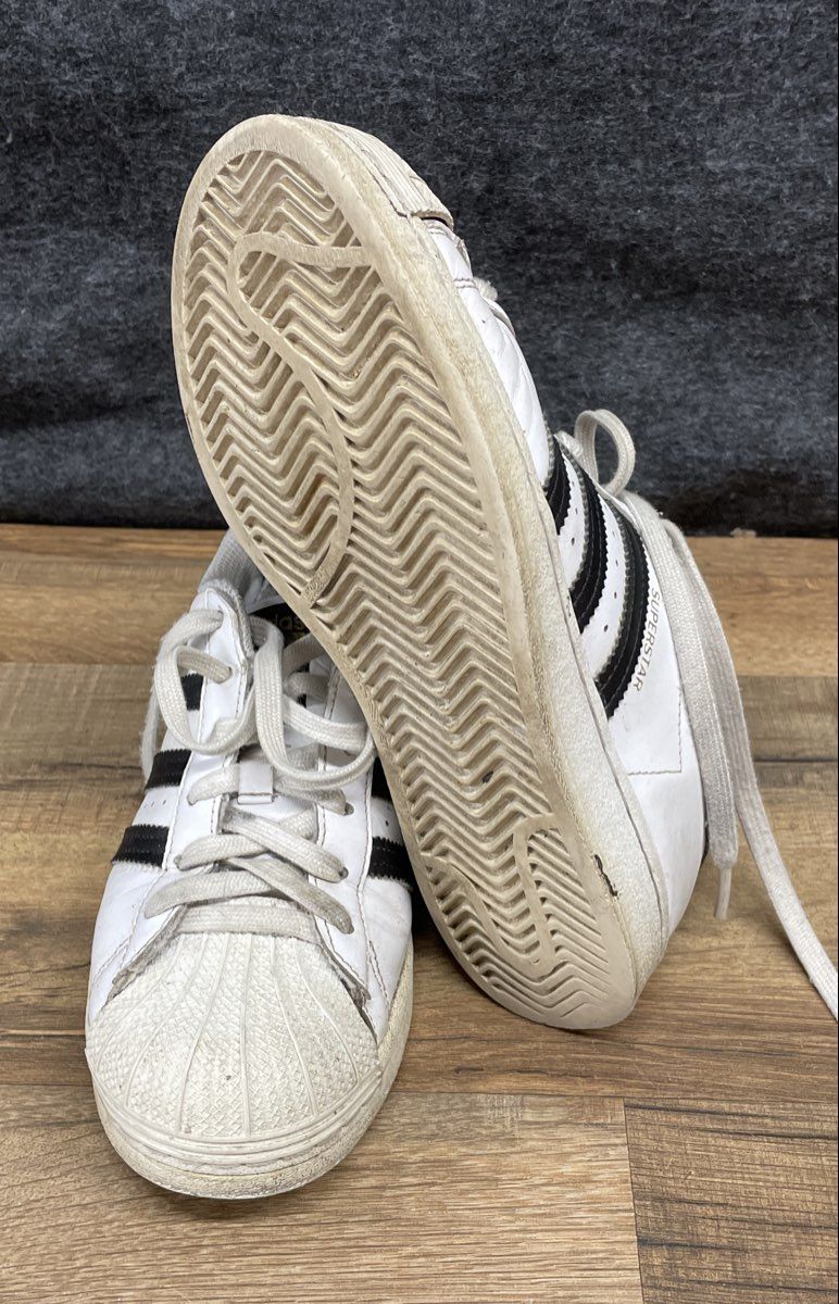 Adidas Superstar White Black Low Top Sneakers FV3284 Size 7