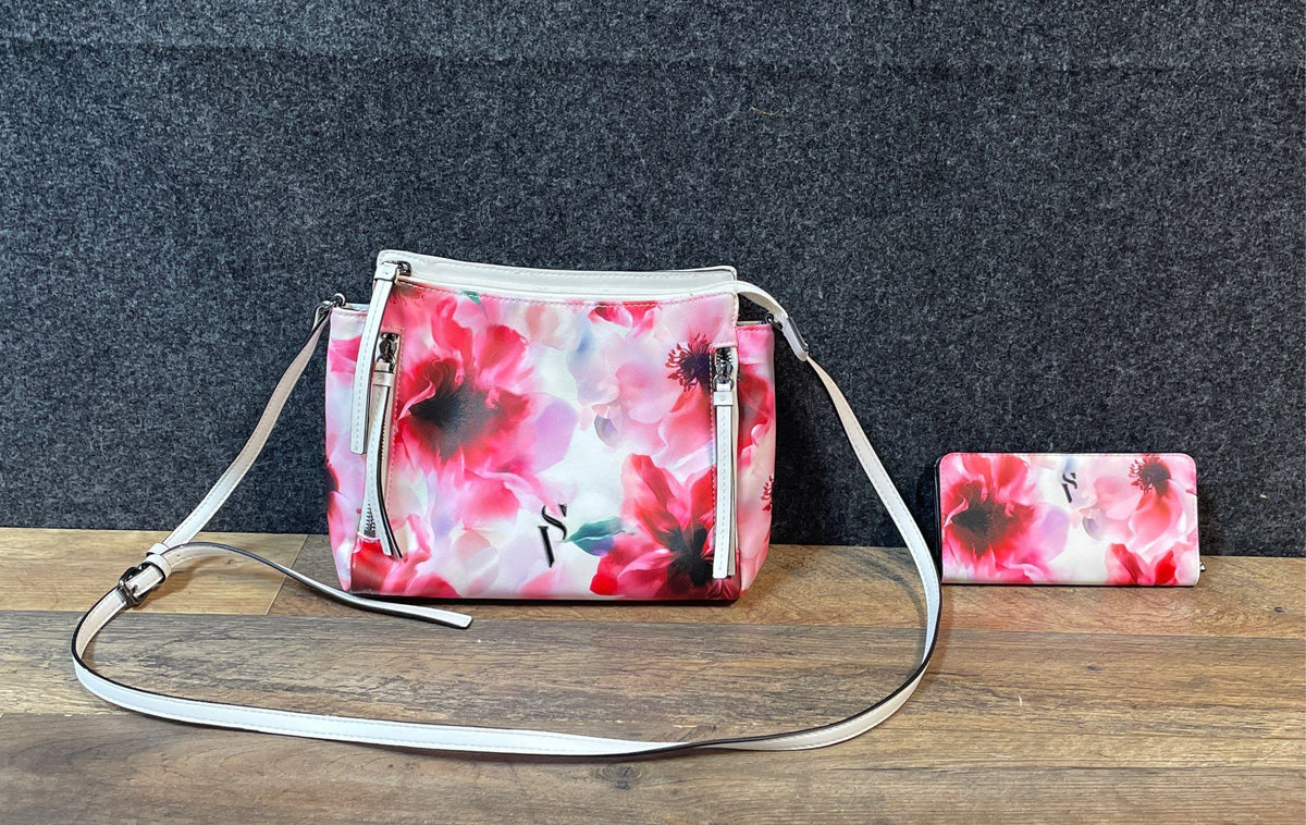 Simply Vera Vera Wang Floral Red Pink Crossbody Bag and Wallet Lot of 2