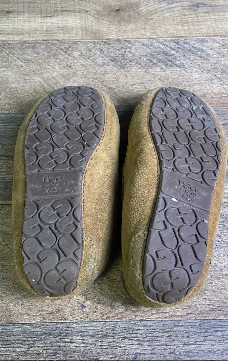 Ugg Dakota Chestnut Suede Slippers Youth Kids Moccasins Size 13