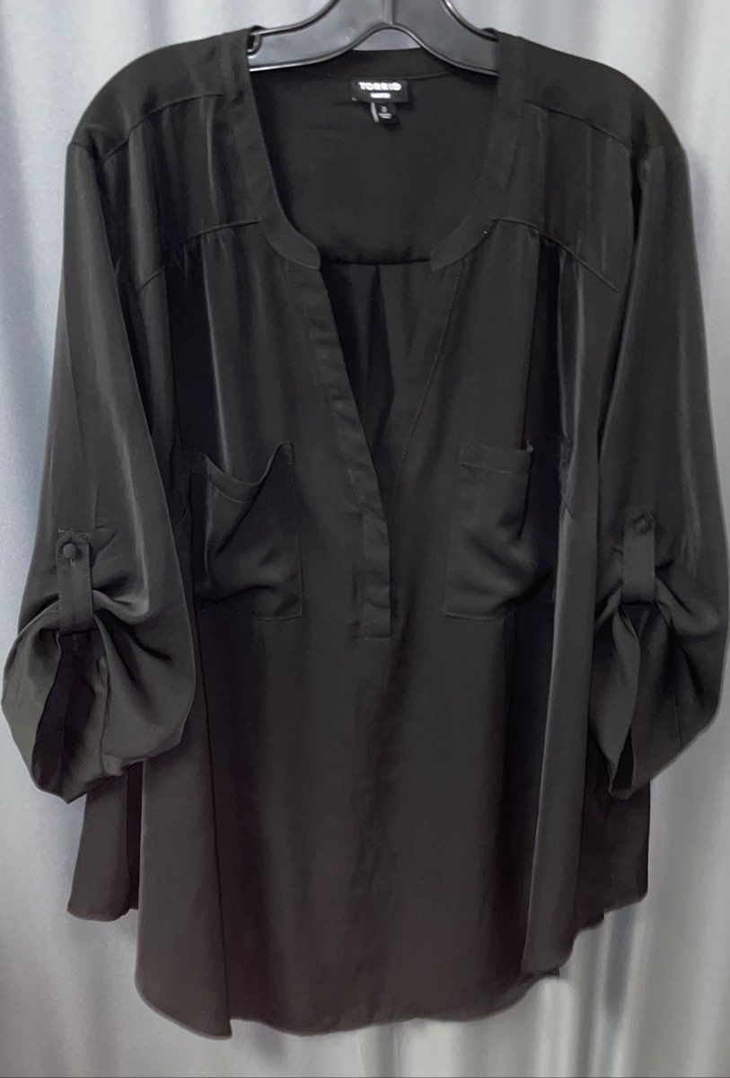 Torrid Women's Black Harper Georgette Long Sleeve Roll Tab Blouse Sz 3