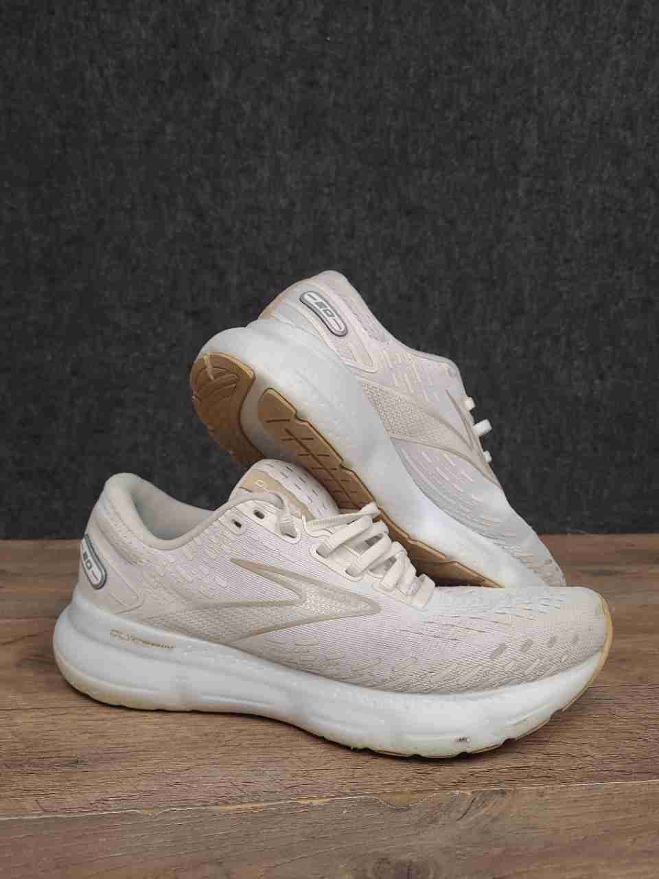 Brooks Glycerin 20 Cream Beige Neutral Cushioning Women's Running Shoes Size 10