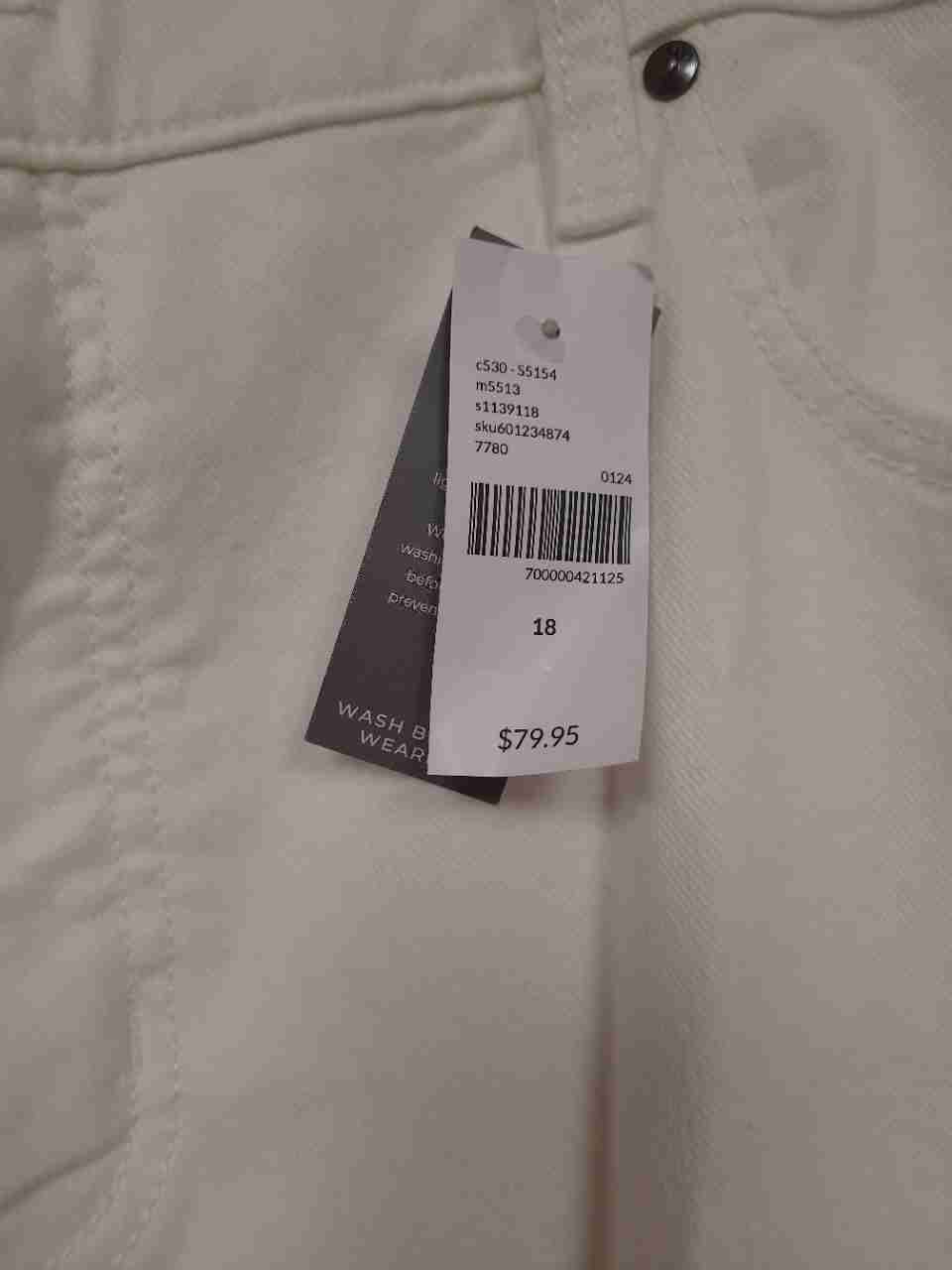 Lane Bryant Women's White Boyfriend Capri Pants Mid-Rise NWT Size 18