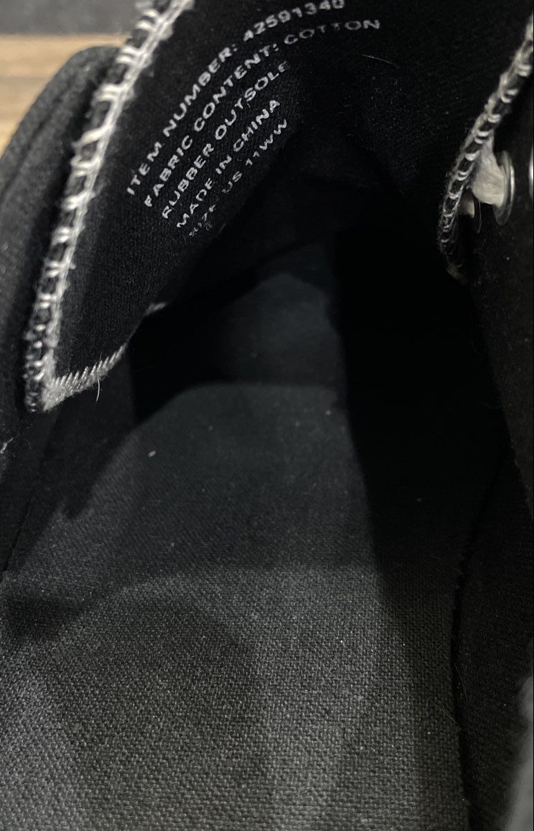 Torrid Black Canvas Low Top Sneakers Women's Size 11WW Extra Wide