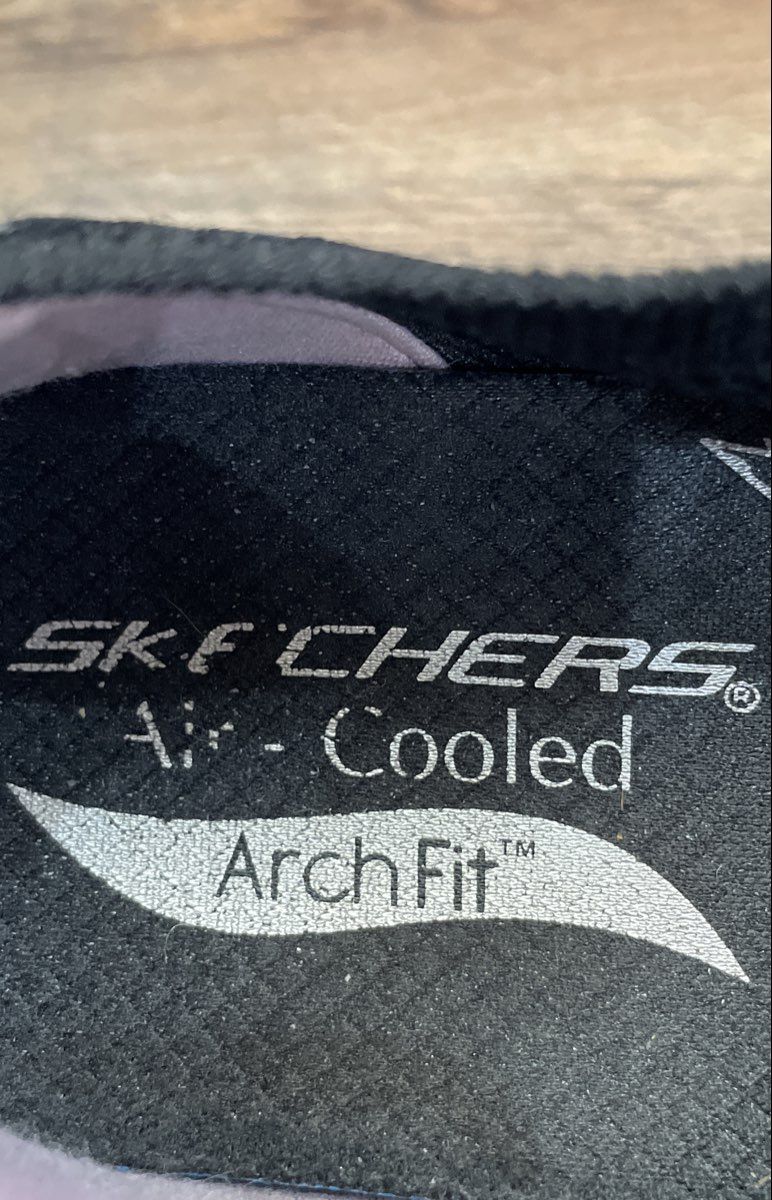 Skechers Arch Fit Black Knit Slip On Women's Walking Sneakers Size 10