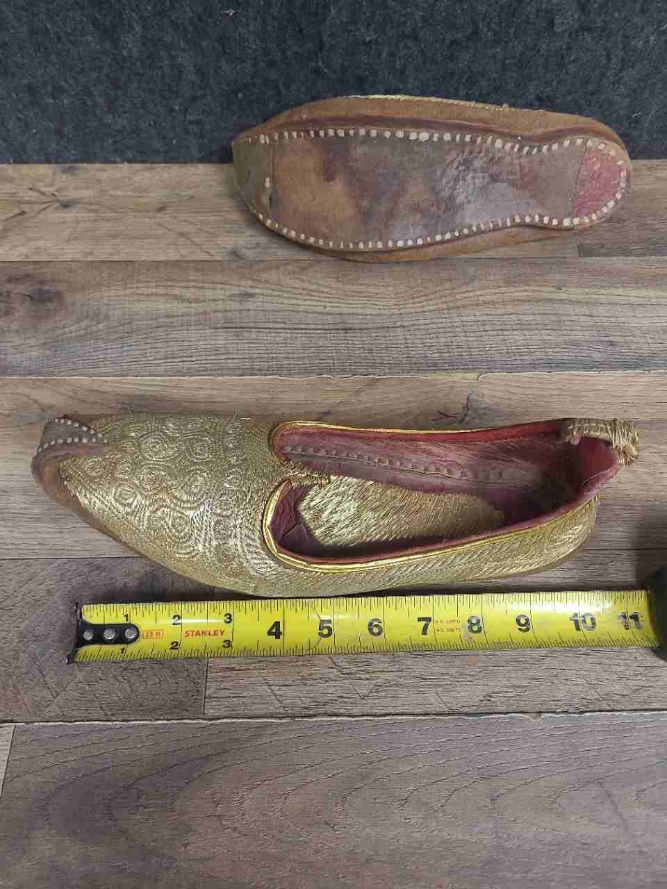 Vintage Gold Embroidered Indian Jutti Mojari Genie Khussa Shoes Men's Size 8