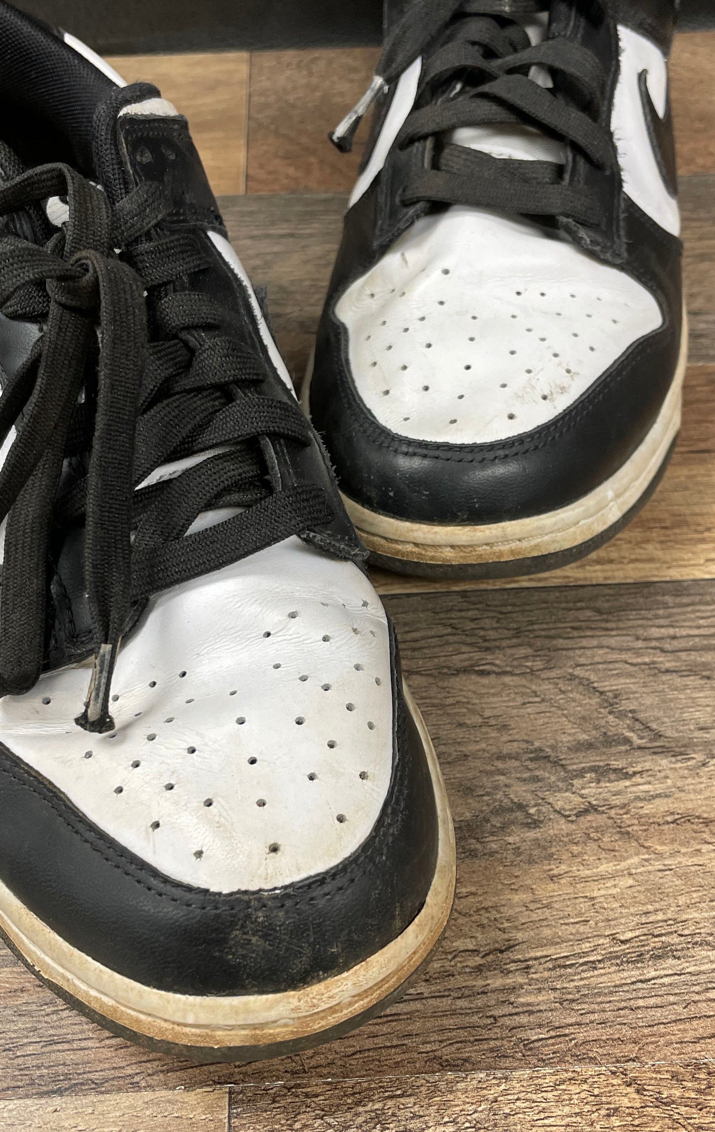 Nike Dunk Low Panda Black White Sneakers DD1391-100 Men's Size 9.5