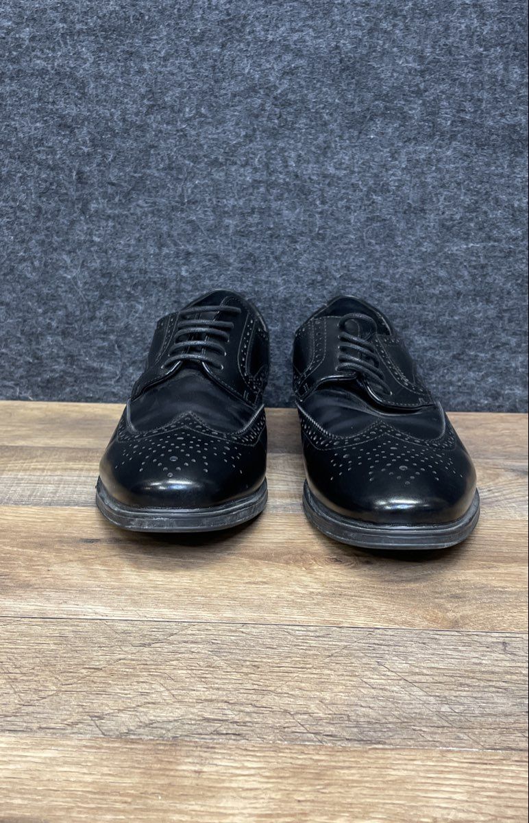 Van Heusen Black Wingtip Brogue Men's Dress Shoes Size 8.5 M