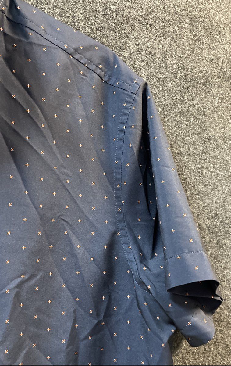 Perry Ellis Men's Blue Short Sleeve Stretch Cross Print Button Down Shirt Sz M