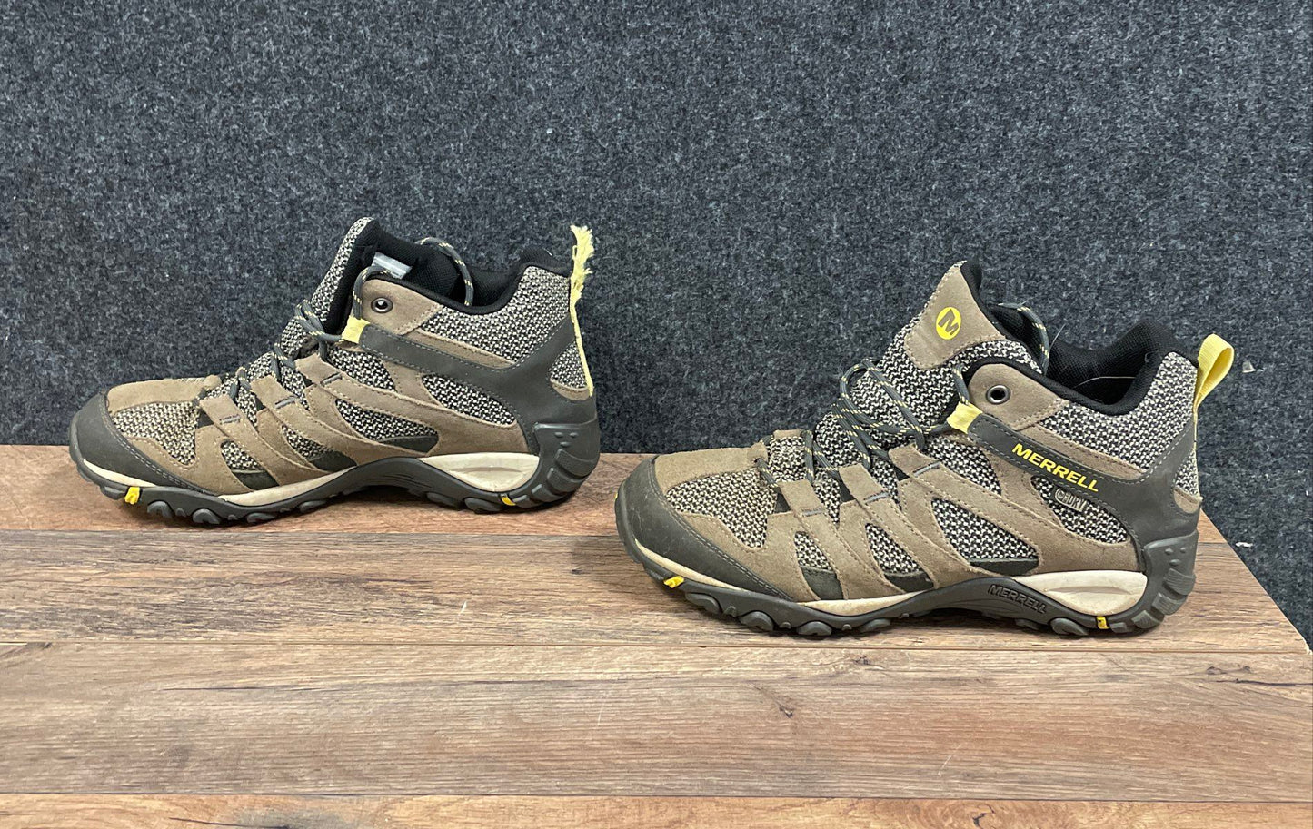 Merrell Siren Sport Q2 Mid Waterproof Hiking Boots Women's Size 9