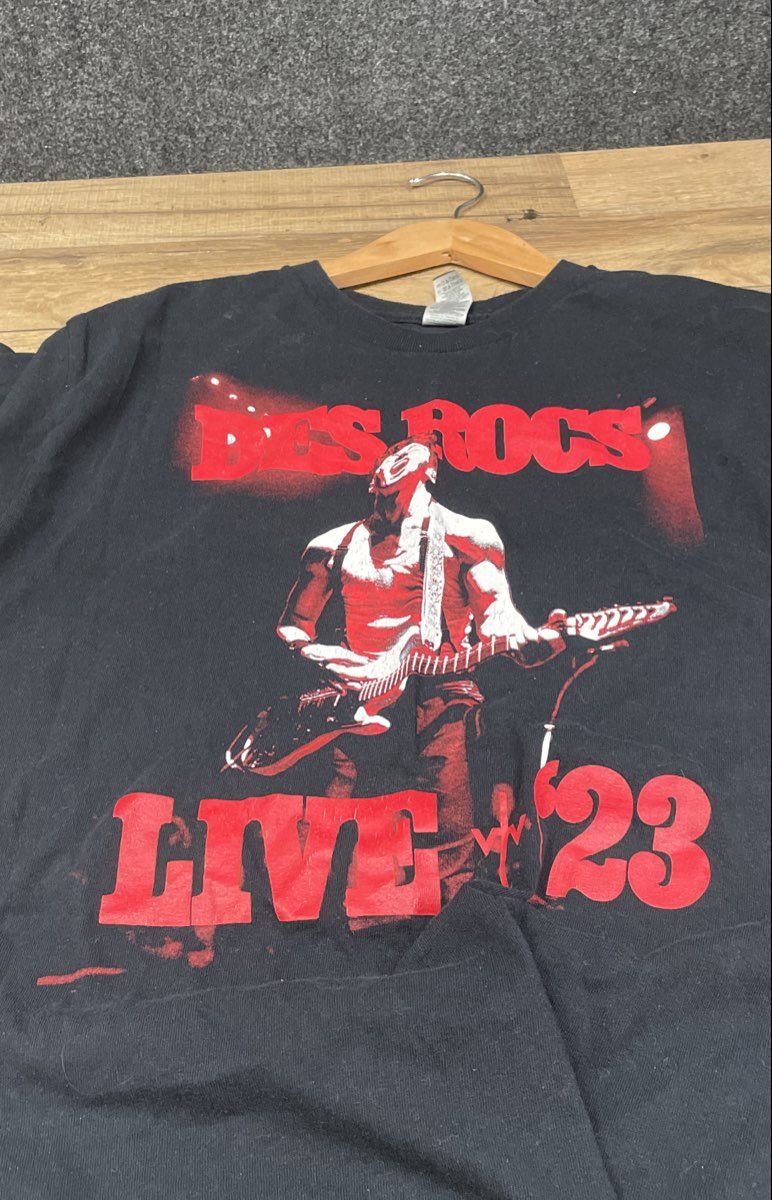 Des Rocks Live '23 Tour Concert Graphic T-Shirt Black Gildan M
