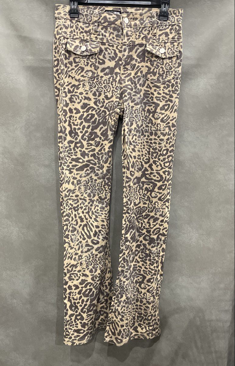 Fashion Nova Womens Cheetah Leopard Print High Rise Flare Flap Pocket Pants Sz M