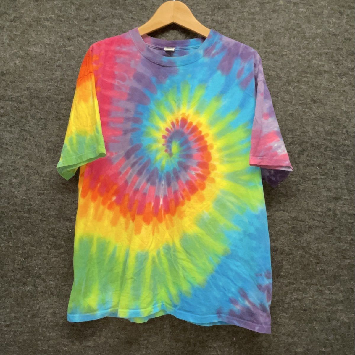 Vintage 90s Sundog Men's Rainbow Spiral Hand Dyed Tie Dye T-Shirt Size XL