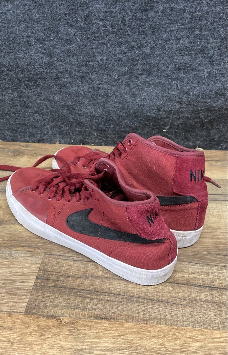 Nike SB Blazer Court Mid Dark Beetroot Black Canvas Sneakers Men's Size 10