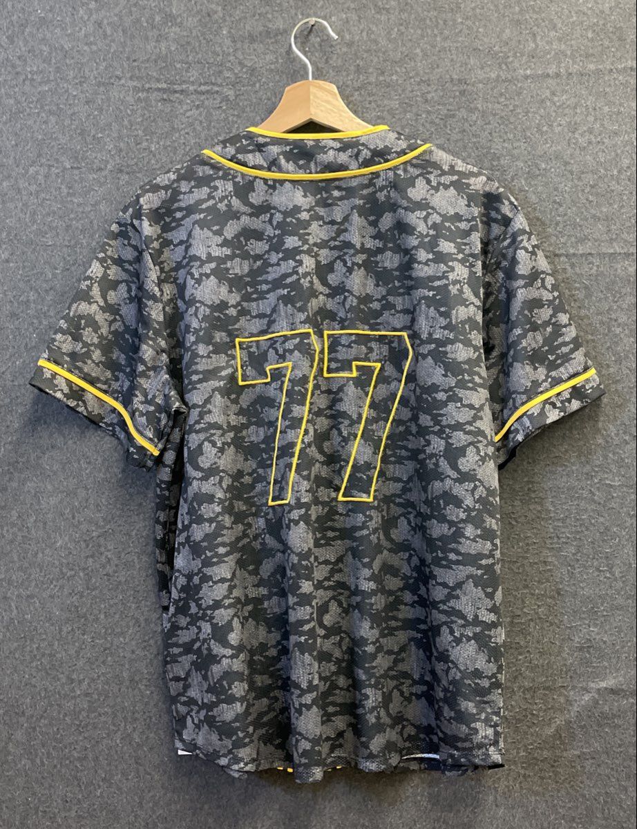 Disney Star Wars Rebels Men's Baseball Jersey Gray Camo Number 77 Sz M