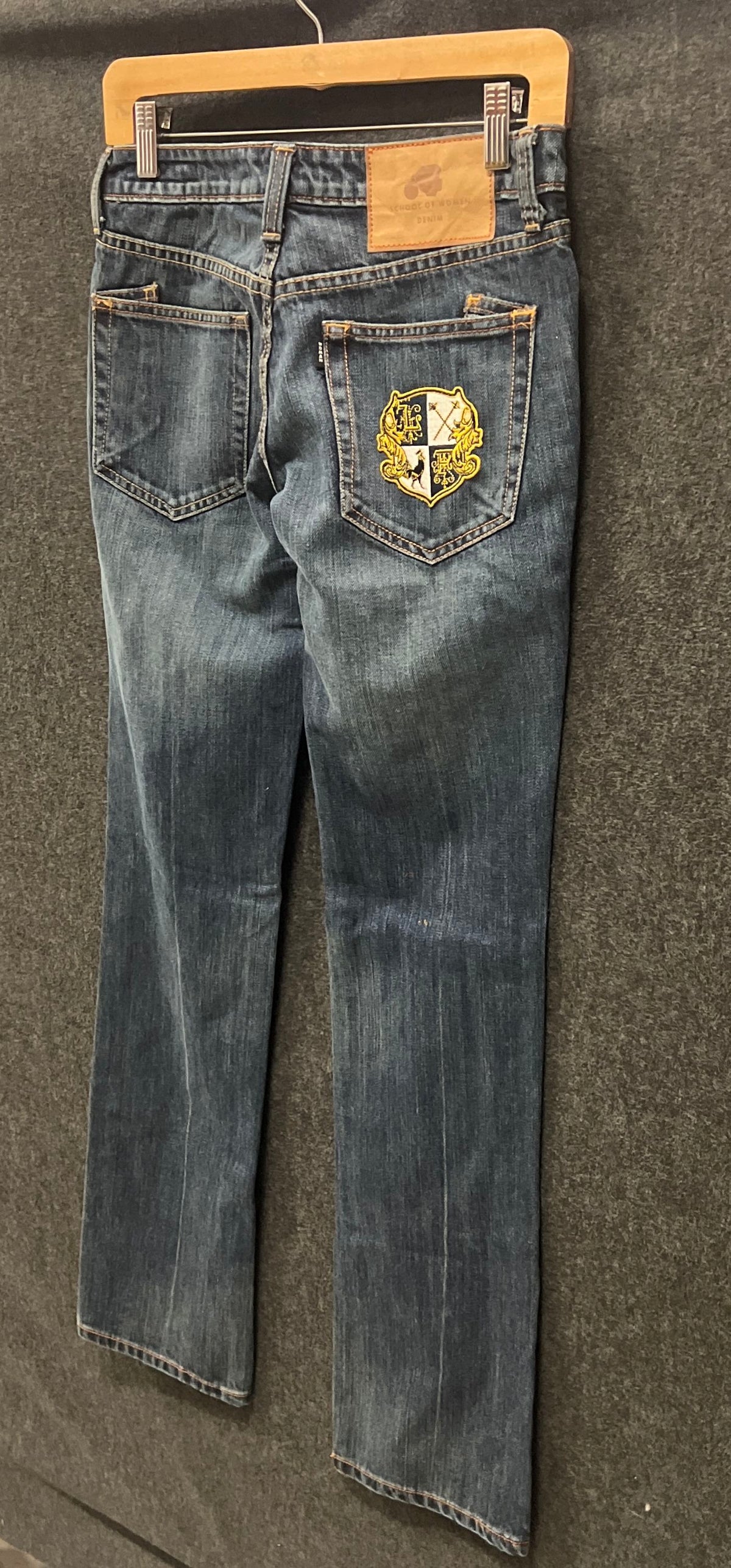 School of Women Women's Jeans Blue Medium Wash Straight Leg Crest Patch Sz 28