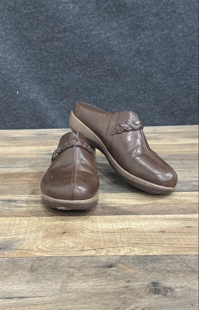 Kim Rogers Forsythe Brown Faux Leather Braided Strap Clogs Women's Size 9.5 M