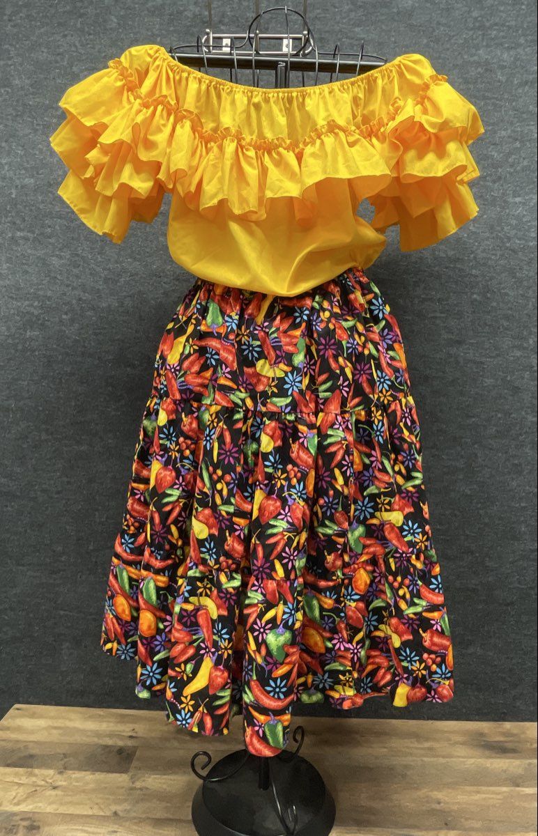 Women's 2 Piece Folk Costume Set Yellow Ruffle Top Chili Pepper Print Skirt