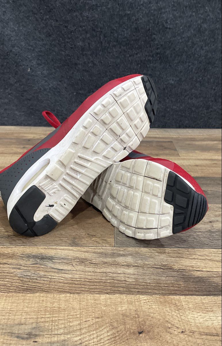 Nike Air Max Tavas GS University Red White Lifestyle Sneakers Size 6Y