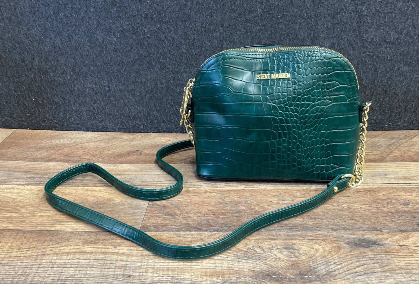 Steve Madden Green Croc Embossed Dome Crossbody Bag Gold Tone Hardware