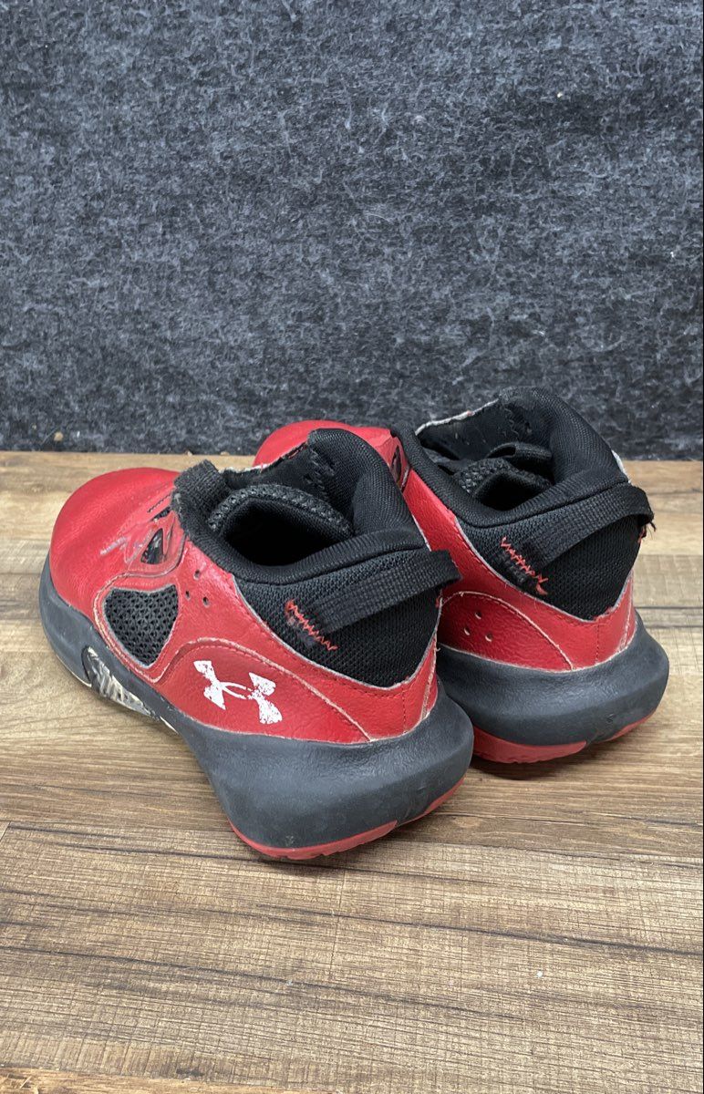 Under Armour Lockdown 6 Red Black Basketball Shoes Size 4.5Y
