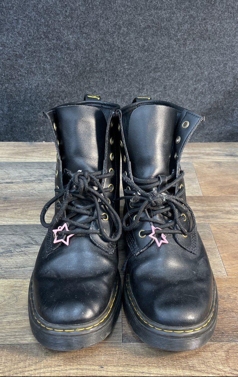 Dr. Martens Zavala Black Leather 8-Eye Combat Boots Men's 9 Women's 10