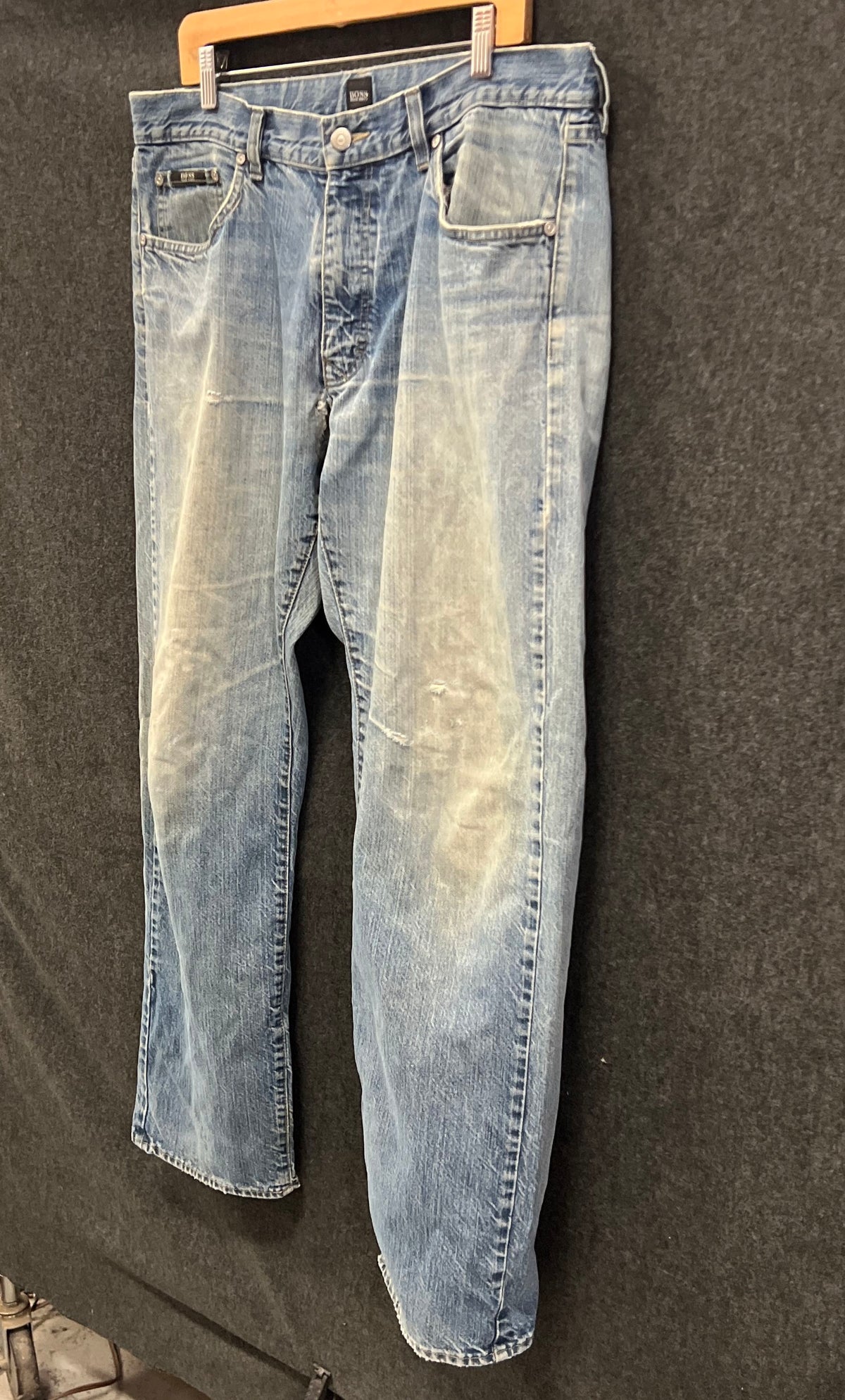 BOSS Hugo Boss Men's Light Wash Straight Leg Denim Jeans Faded Distressed