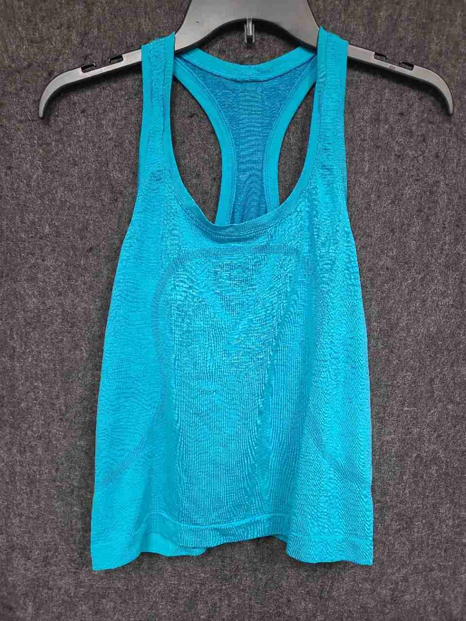 Lululemon Women's Swiftly Tech Racerback Tank & Align Biker Shorts 2-Pc Set