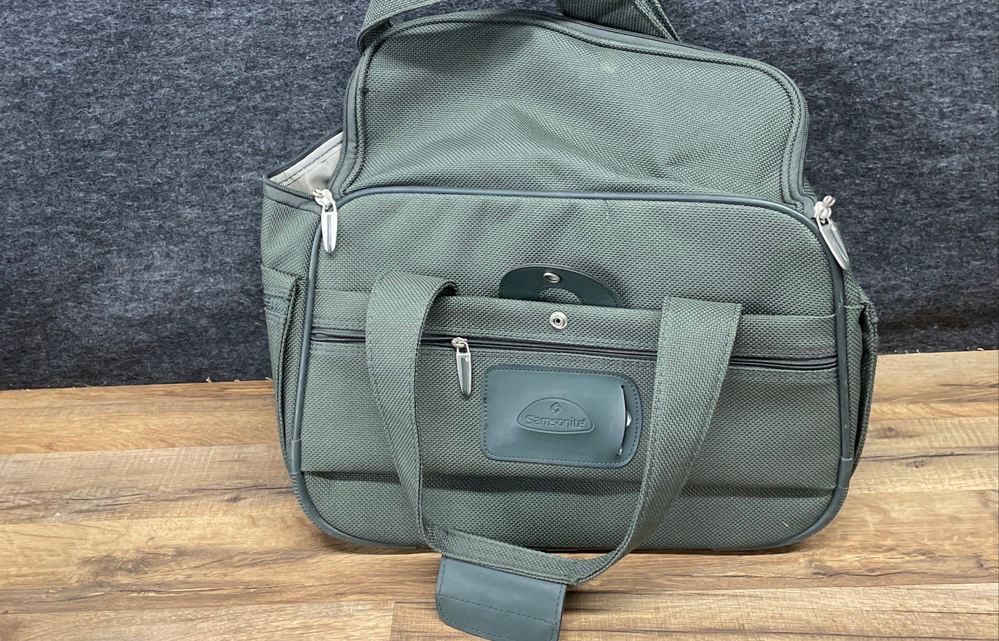 Samsonite Olive Green Ballistic Nylon Travel Shoulder Bag Carry-On Large