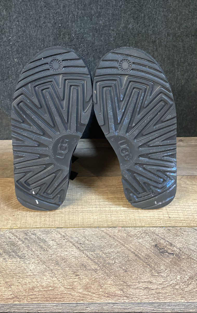UGG Bailey Bow II Black Suede Shearling Boots Kids Size 13