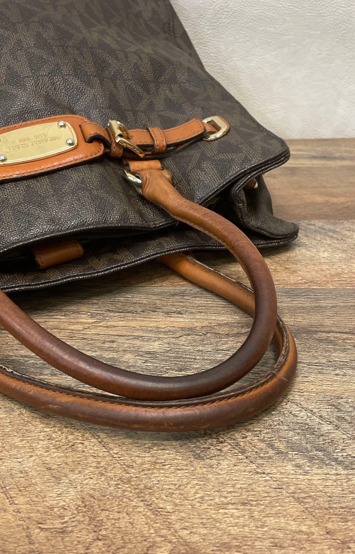 Michael Kors Brown Monogram Signature Canvas Satchel Handbag Gold Hardware