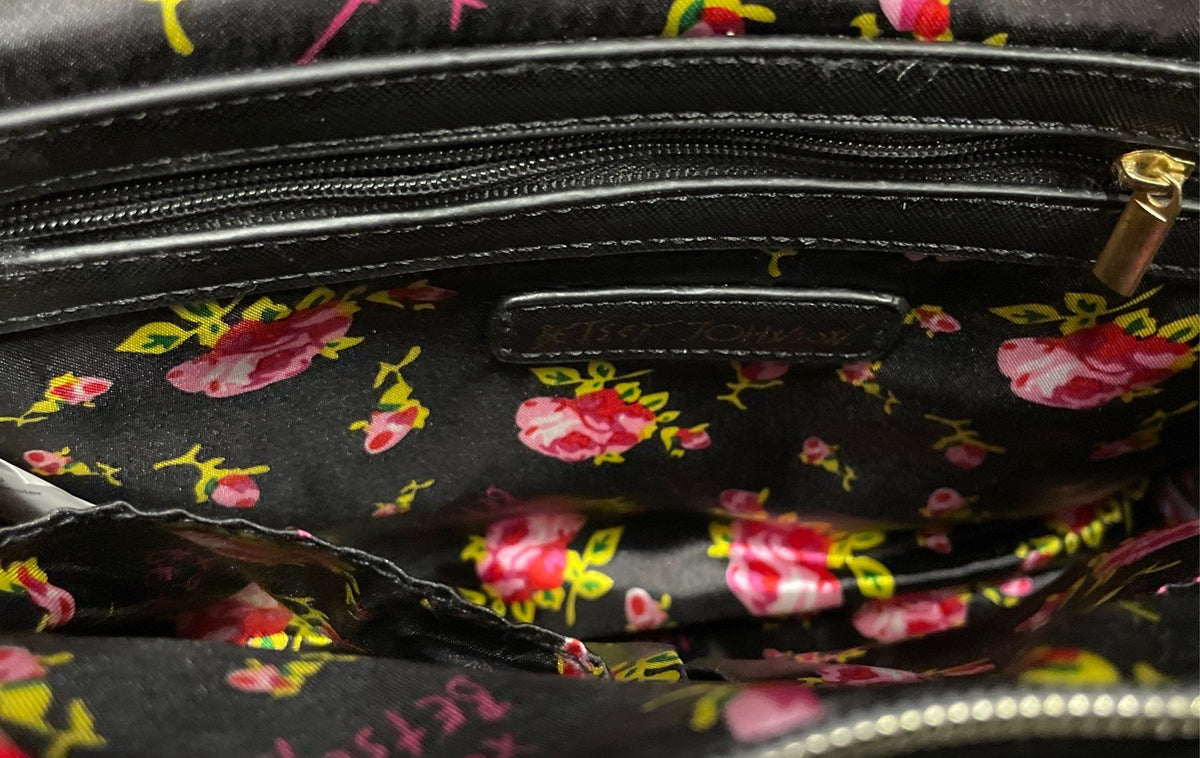 Betsey Johnson Floral & Quilted Heart Wristlet Pouch Purse Lot of 2 Pieces
