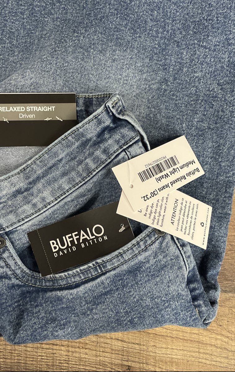 Buffalo David Bitton Men's Driven Relaxed Straight Jeans Blasted NWT Sz 30x32