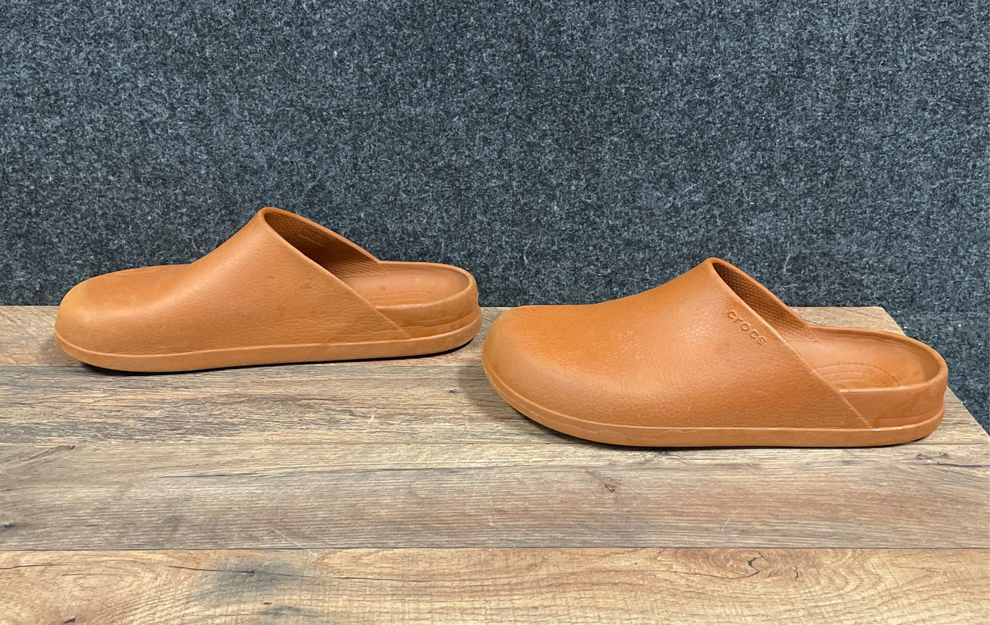 Crocs Dylan Clog Brown Leather-Look Foam Mules Men's Size 11