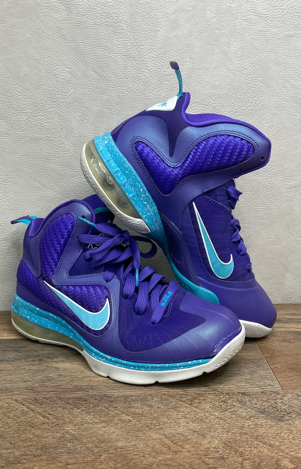 Nike LeBron 9 GS Summit Lake Hornets Purple Aqua Basketball Shoes Size 6Y