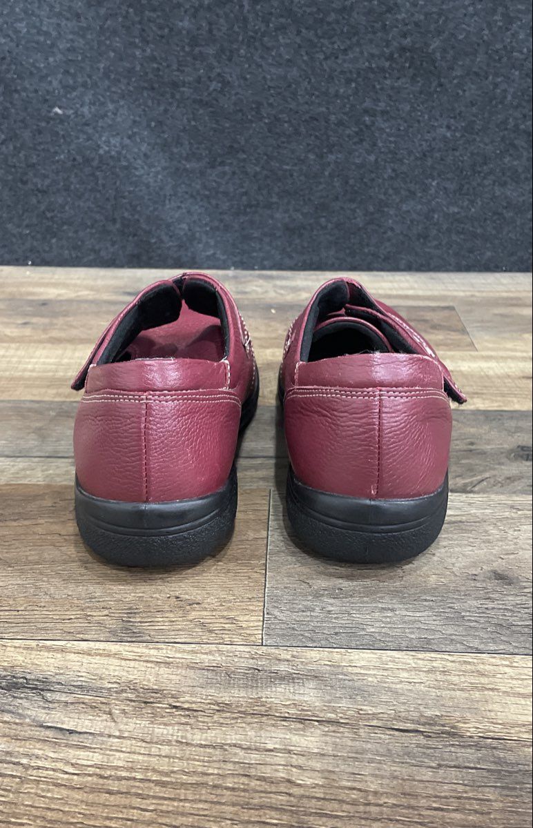 Easy B Red Leather Hook & Loop Comfort Clogs Made in England Women's Size 9